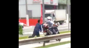 Policial que arrastou homem em moto pode responder por tortura e racismo