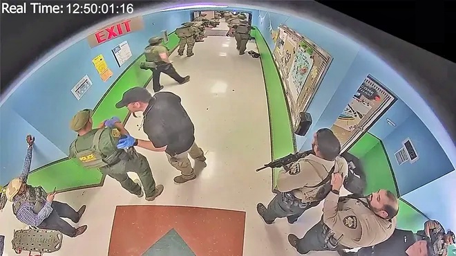 Jogo simula tiroteio em escola e causa revolta nos EUA