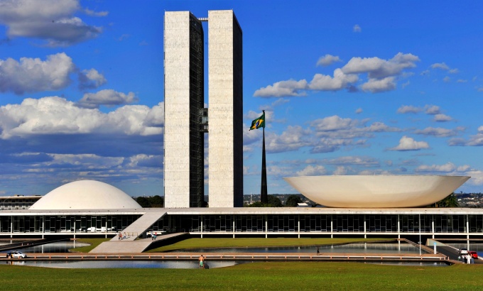 Governo e Congresso tentam liberar cassino, jogo do bicho e bingo; entenda  (Uol)  ANFIP - Associação Nacional dos Auditores Fiscais da Receita  Federal do Brasil
