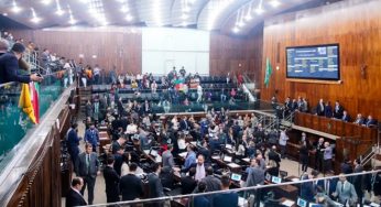 Deputados tentam mudar trecho racista do hino do RS, mas conservadores são contra