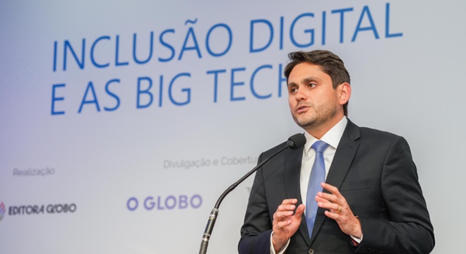 Juscelino Filho defende contribuição big techs expandir rede telecomunicações financiar inclusão digital