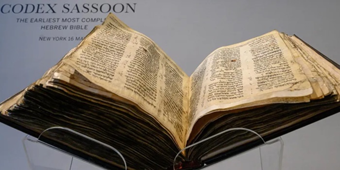 Quem escreveu Bíblia Historiador analisa quatro diferentes teorias