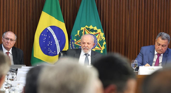 Lula sabe onde fascismo infiltrado justiça direita